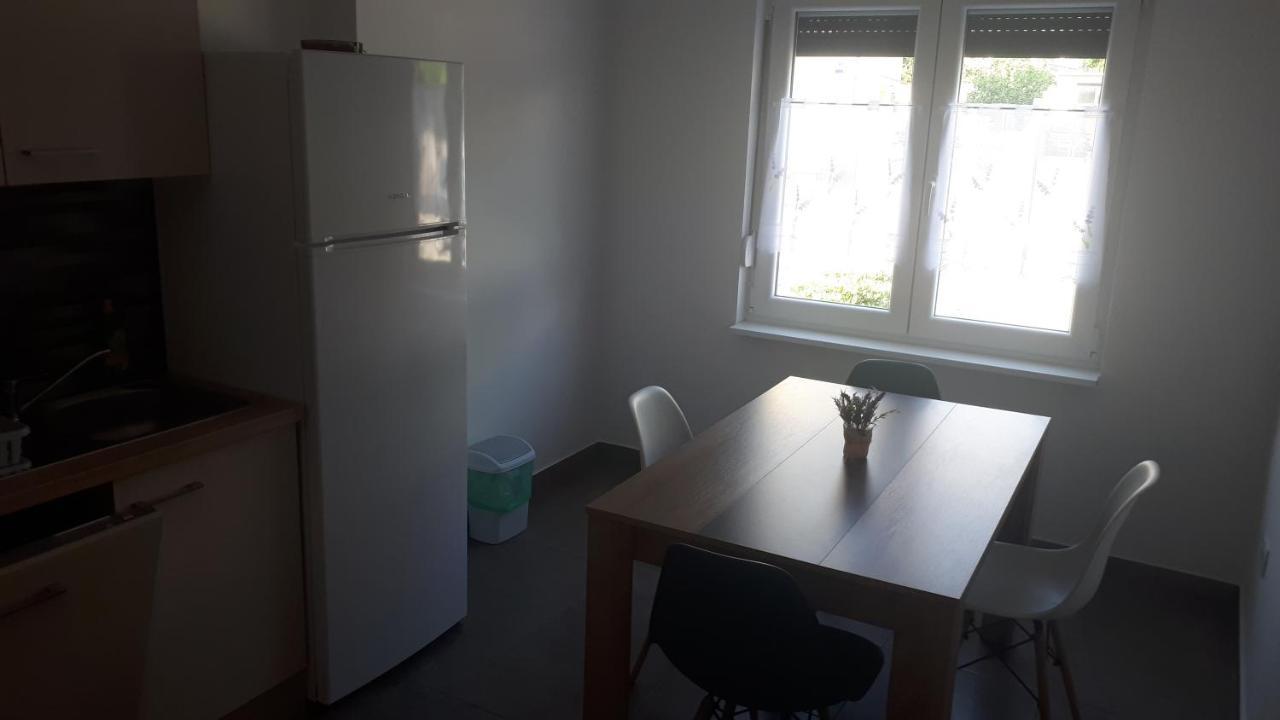 Apartments Kristina ซริกเวนิซา ภายนอก รูปภาพ